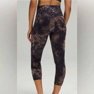 Lululemon Align Crop Diamond Dye Pink Pastel Size 4